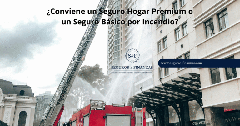 Bomberos apagando un incendio urbano por un siniestro de hogar.